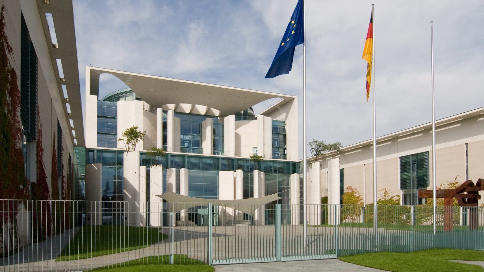 Blick auf den Ehrenhof des Bundeskanzleramts